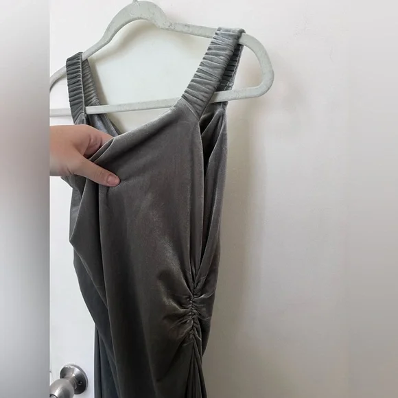 Reformation Ritz Off the Shoulder Dress Grey Velvet NWT size XL - Picture 3 of 6
